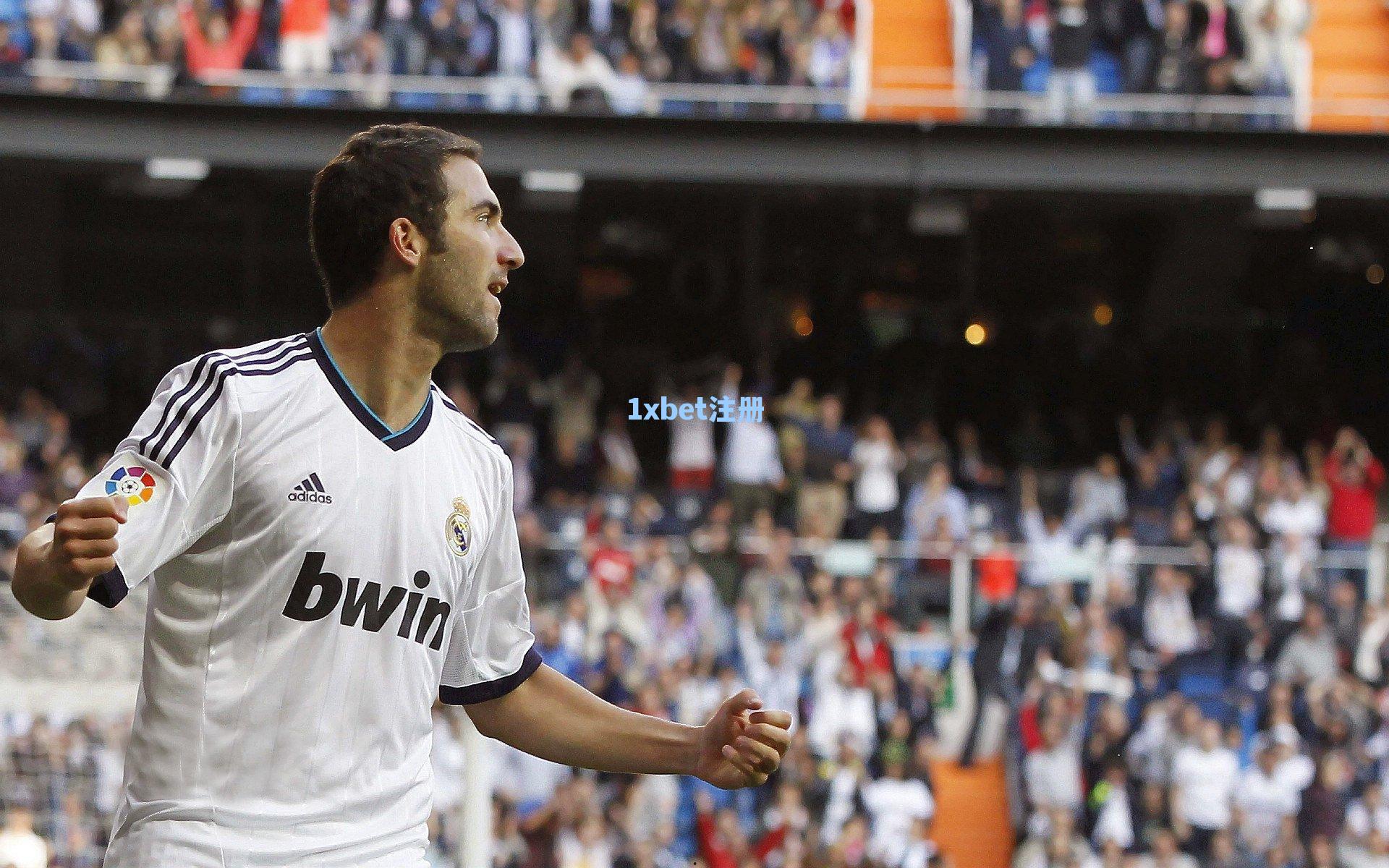 巴萨孤军突围成西甲独苗,欧冠英西对决仅此一胜挽回颜面