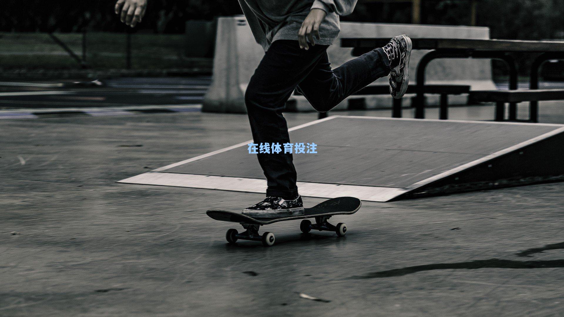 绿茵悲歌！皇马官方悼念萨拉戈萨15岁青训新星 青春骤逝引足坛沉痛反思